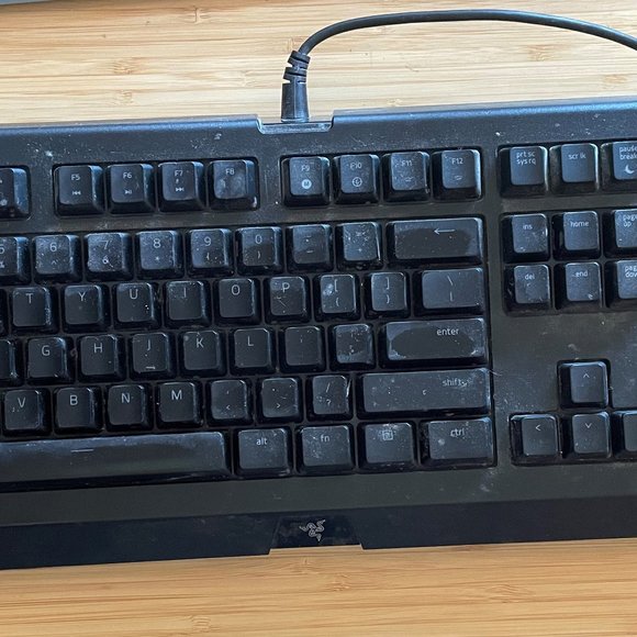 Cynosa Chroma Full Size Wired Membrane Gaming Keyboard with Chroma RGB Backlight - Picture 3 of 5